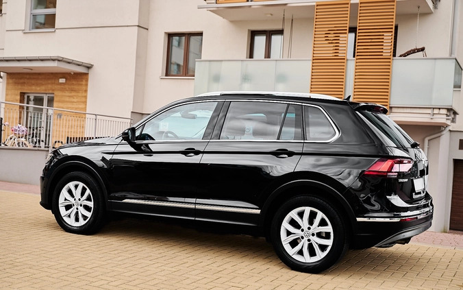 Volkswagen Tiguan cena 79700 przebieg: 213000, rok produkcji 2016 z Płock małe 781